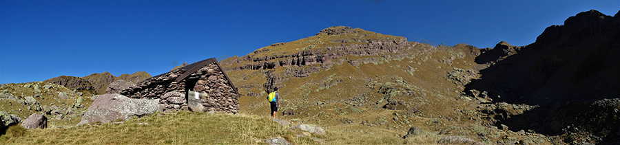 Panorama alla Baita dei Tre Pizzi (2116 m)